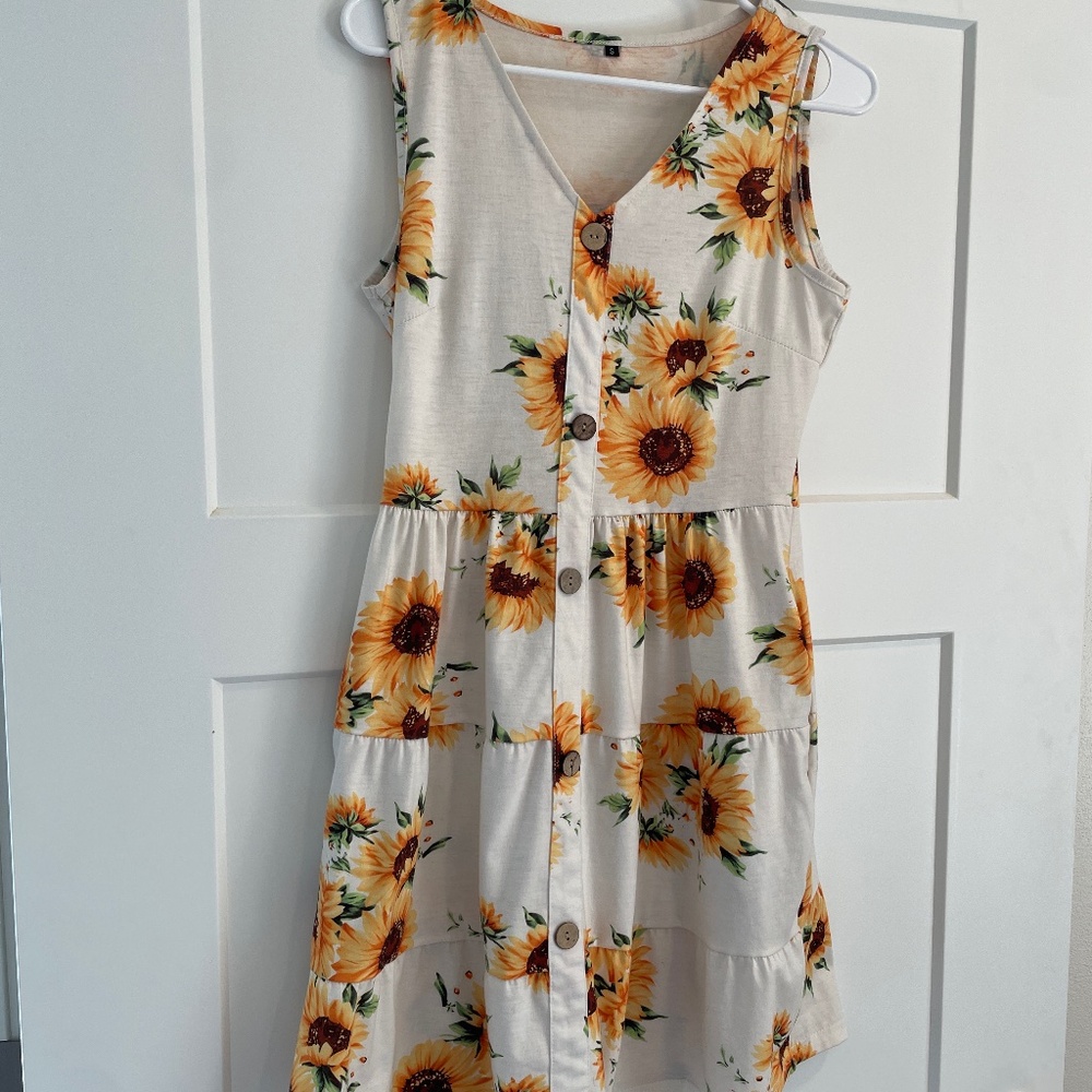 Sunflower Women's Casual T-Shirt Dresses Sleeveless V Neck Button Down A Line